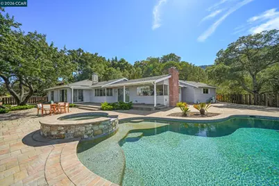 300 Oak View Ter, Danville, CA 94526 - Photo 40