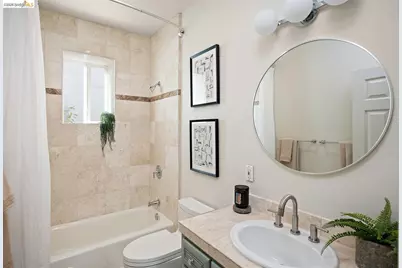 6577 Glen Oaks Way, Oakland, CA 94611 - Photo 32