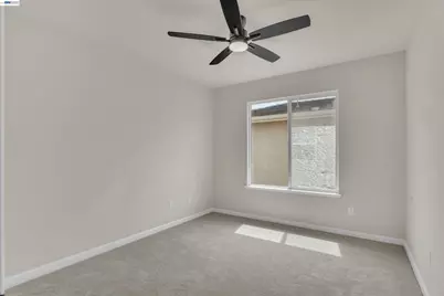 13253 Emerald Bay Ct, Lathrop, CA 95330 - Photo 24