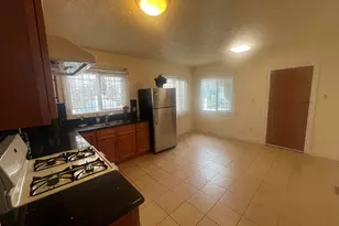 2209 22nd St, Oakland, CA 94606 - Photo 8