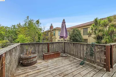6502 Dana Street, Oakland, CA 94609 - Photo 30