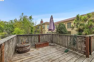 6502 Dana St, Oakland, CA 94609 - Photo 30