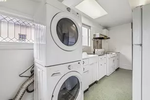 6502 Dana St, Oakland, CA 94609 - Photo 18