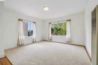 6502 Dana Street, Oakland, CA 94609 - Photo 24