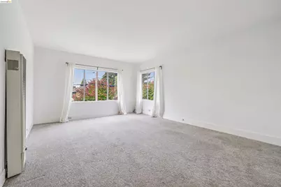 6502 Dana Street, Oakland, CA 94609 - Photo 6
