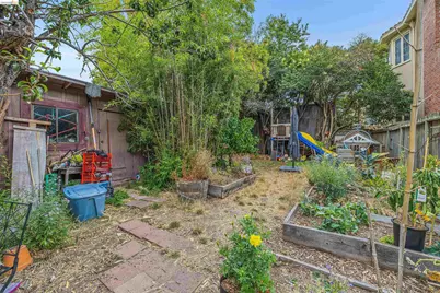 6502 Dana Street, Oakland, CA 94609 - Photo 32