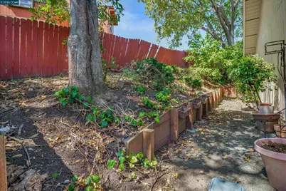 2271 Yale St, Martinez, CA 94553 - Photo 20