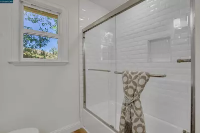 2271 Yale St, Martinez, CA 94553 - Photo 14