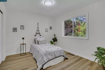2271 Yale St, Martinez, CA 94553 - Photo 12