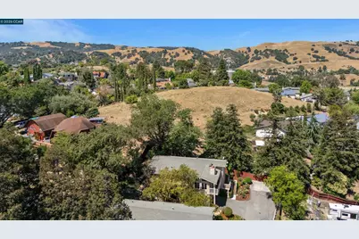 2271 Yale St, Martinez, CA 94553 - Photo 36