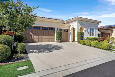 1939 Burgundy Ln, Brentwood, CA 94513 - Photo 2