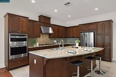 1939 Burgundy Ln, Brentwood, CA 94513 - Photo 12