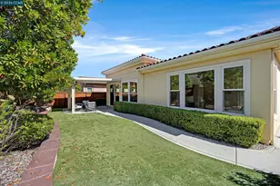 1939 Burgundy Ln, Brentwood, CA 94513 - Photo 38
