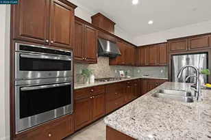 1939 Burgundy Ln, Brentwood, CA 94513 - Photo 12