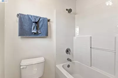 4597 Bonsai Ave, Tracy, CA 95377 - Photo 32