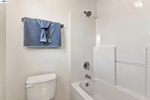 4597 Bonsai Ave, Tracy, CA 95377 - Photo 32