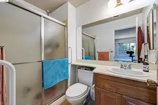 2567 El Portal Dr, San Pablo, CA 94806 - Photo 26