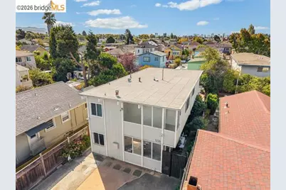 1226 Haskell St, Berkeley, CA 94702 - Photo 8