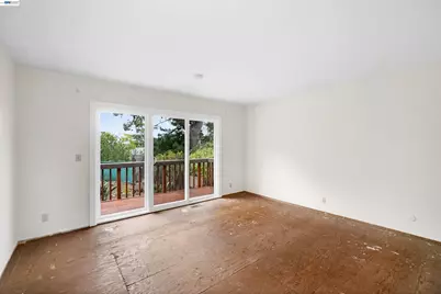 27929 Edgecliff Way, Hayward, CA 94542 - Photo 22