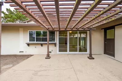 27929 Edgecliff Way, Hayward, CA 94542 - Photo 32