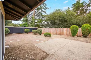 27929 Edgecliff Way, Hayward, CA 94542 - Photo 34