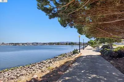 92 Rockport Ct, Richmond, CA 94804 - Photo 50
