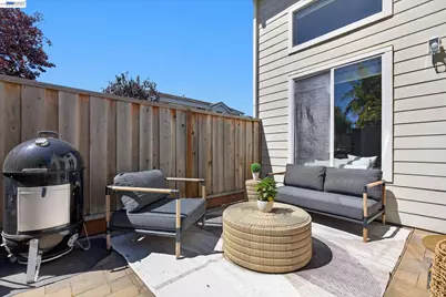 92 Rockport Ct, Richmond, CA 94804 - Photo 30