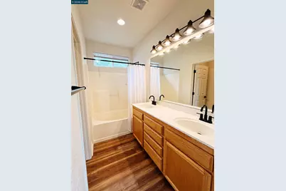 413 Arlingdale Cir, Rio Linda, CA 95673 - Photo 10