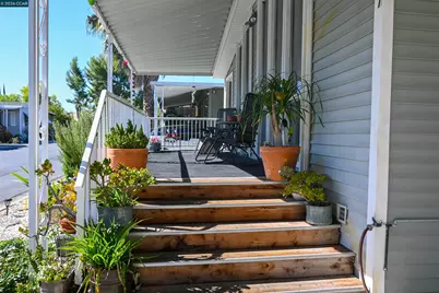17 Bradley Ln, Antioch, CA 94509 - Photo 8