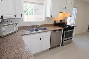 16829 Daryl Ave, Ashland, CA 94580 - Photo 10