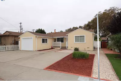 16829 Daryl Ave, Ashland, CA 94580 - Photo 2