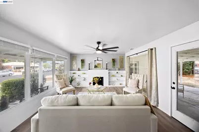 2136 Holbrook Drive, Concord, CA 94519 - Photo 4