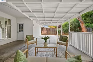 2136 Holbrook Dr, Concord, CA 94519 - Photo 22