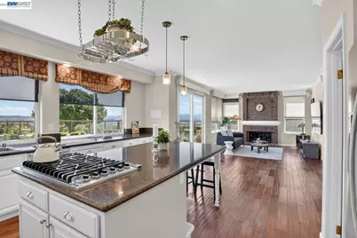 8257 Brittany Dr, Dublin, CA 94568 - Photo 20