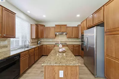 7129 Cerro Crest Dr, San Jose, CA 95138 - Photo 12