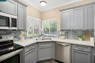 138 Marsala Ct, Hercules, CA 94547 - Photo 16