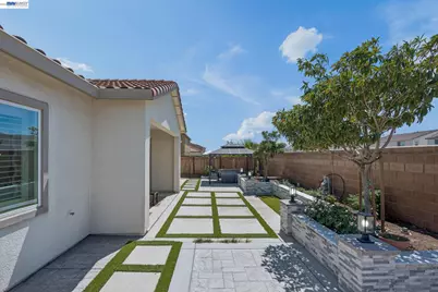 2133 Day Lily Ave, Manteca, CA 95337 - Photo 36