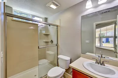 538 Selby Ln, Livermore, CA 94551 - Photo 18