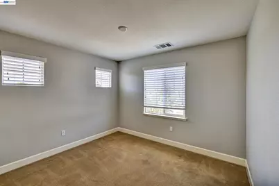 538 Selby Ln, Livermore, CA 94551 - Photo 34