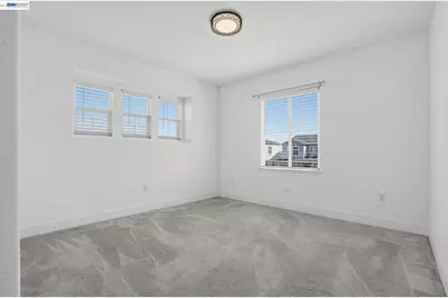 18511 Maynell Dr, Lathrop, CA 95330 - Photo 36