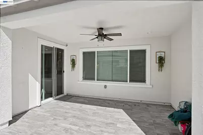 18511 Maynell Dr, Lathrop, CA 95330 - Photo 38
