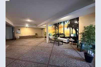1425 Lakeside Dr #201, Oakland, CA 94612 - Photo 28