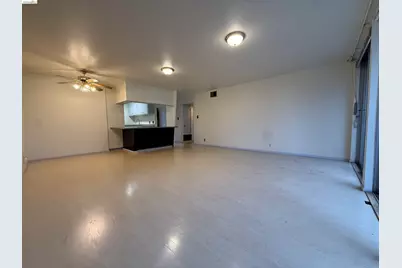 1425 Lakeside Dr #201, Oakland, CA 94612 - Photo 6