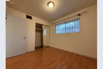 1425 Lakeside Dr #201, Oakland, CA 94612 - Photo 14