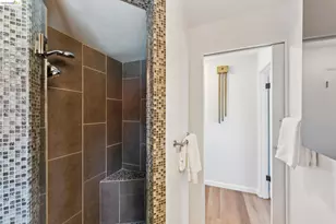 7 Knickerbocker Ln, Orinda, CA 94563 - Photo 32