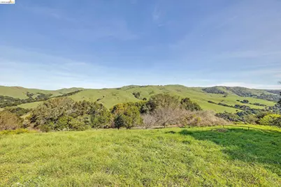 407 Vista Heights Rd, El Cerrito, CA 94530 - Photo 28