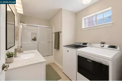 4354 Terrabella Way, Oakland, CA 94619 - Photo 32
