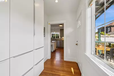 1106 Russell St, Berkeley, CA 94702 - Photo 22