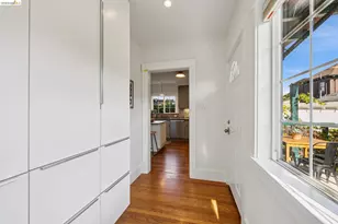 1106 Russell St, Berkeley, CA 94702 - Photo 22