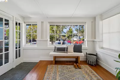 1106 Russell St, Berkeley, CA 94702 - Photo 26